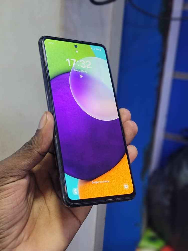 A picture of SAMSUNG GALAXY A52