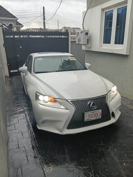 A picture of Lexus IS200T fsport 2016