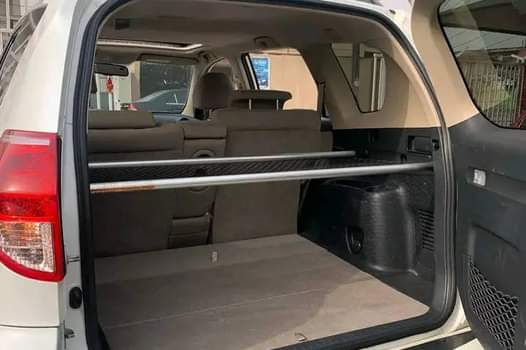A picture of Brand TOYOTA Model RAV4 Year 2008 Transmission Automatic Price 2