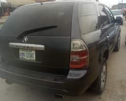 A picture of Acura Mdx 2004 Model Super Alloy Rims Customized stylish leather