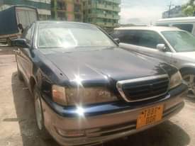 A picture of TOYOTA CRESTA