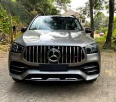 A picture of This is GLE350 2022 model going for 95m America spec