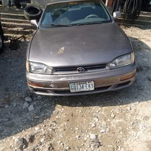 A picture of Toyota Camry orobo 1996 model neatly used is a buy