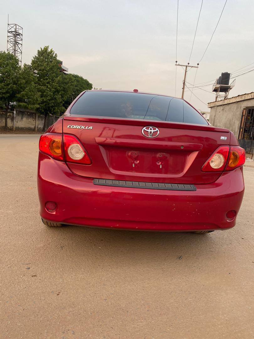 A picture of standerd 209 Toyota Corolla