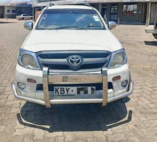 A picture of Hilux double cub