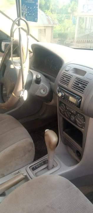 A picture of Toyota Corolla 2001