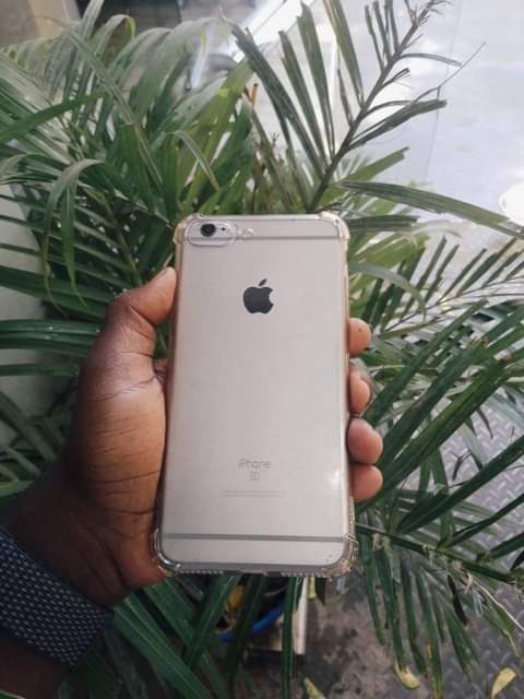 A picture of Iphone 6s plus