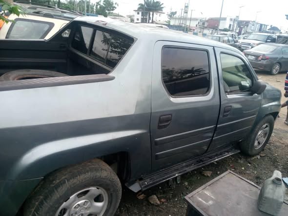 A picture of Honda truck