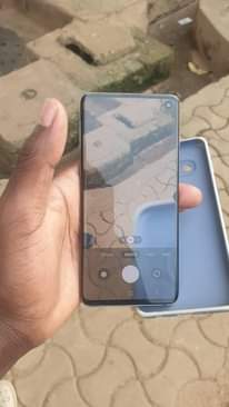 A picture of Samsung s10