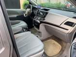 A picture of Neatly used 011 Toyota tokunbo standard sienna LE with leather