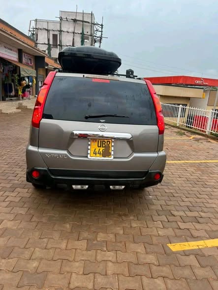 A picture of Nissan xtrail 32m money needed