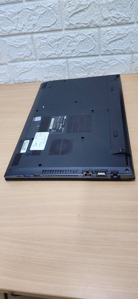 A picture of Slim Stone Core i5 8Generation hdd 500Gb Ram 8Gb WiFi