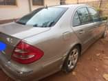A picture of 2007 Mercedes benz 07 model