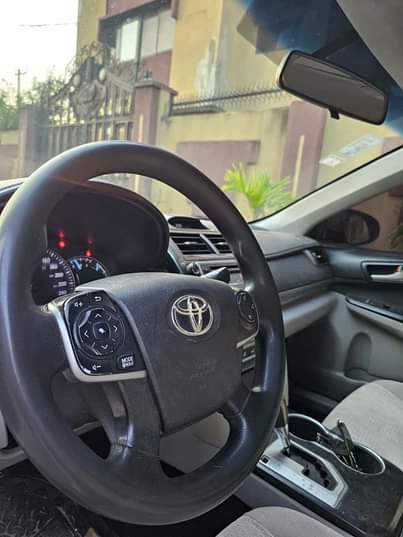 A picture of Camry LE 2013