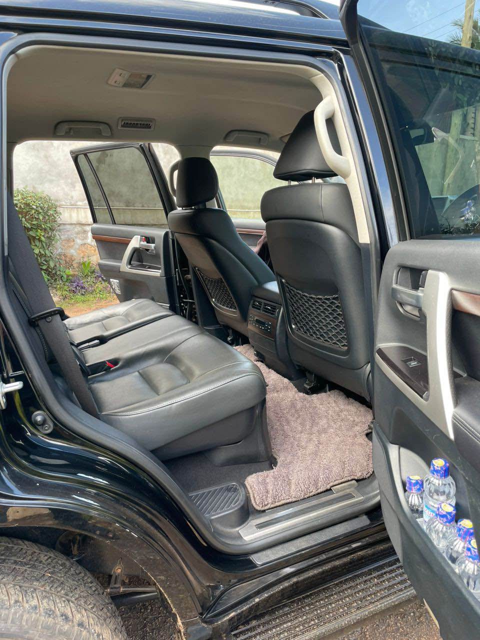 A picture of TOYOTA LANDCRUISER ZX V8 PETROL 2021 MODEL 0701797089 0757913971