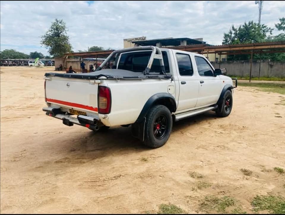 classifieds/cars nissan