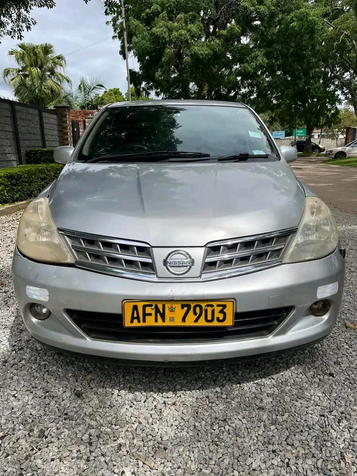 used nissan tiida