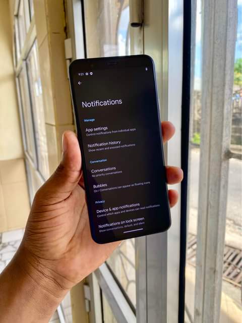 A picture of Google pixel 4XL 128GB