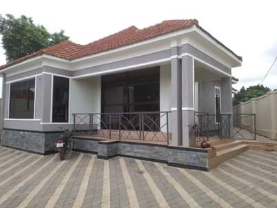 A picture of House for sale at 380m ush at Kisasi