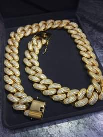 A picture of Ice chains for men