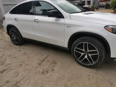 A picture of 2018 Mercedes gle 43