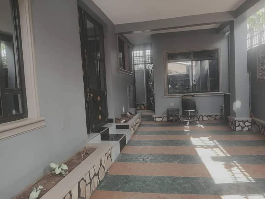 A picture of House