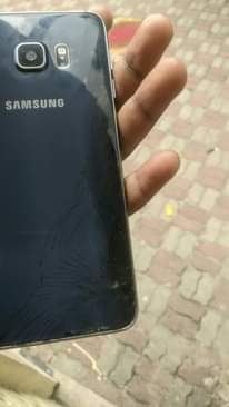 A picture of Samsung s6 edge plus