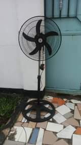 A picture of NAUZ VITU USED ITEMS FENI NA PASI PHILIPS OG 0789477231