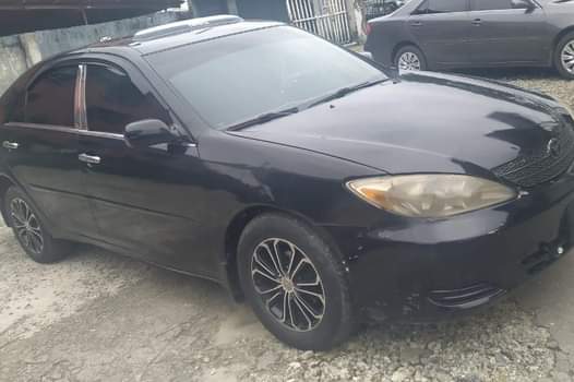 A picture of 2004 TOYOTA CAMRY