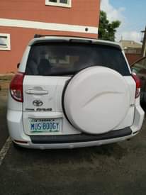 A picture of 2007 Toyota Rav4 3row