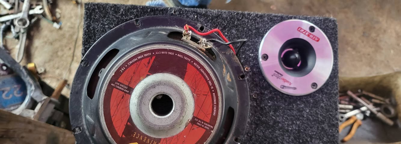 speakers