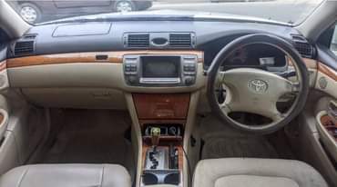 A picture of  TOYOTA_BREVIS_0620356906