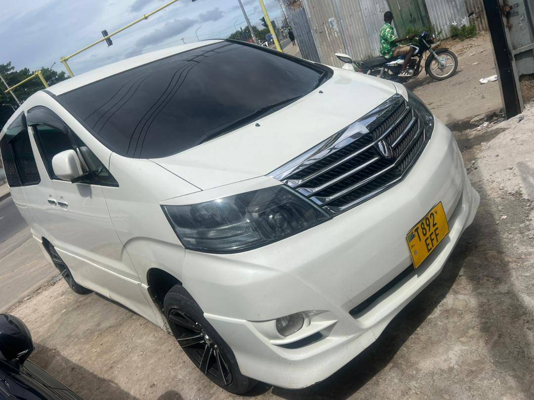 toyota alphard