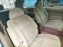 A picture of 1999 Toyota Sienna LE