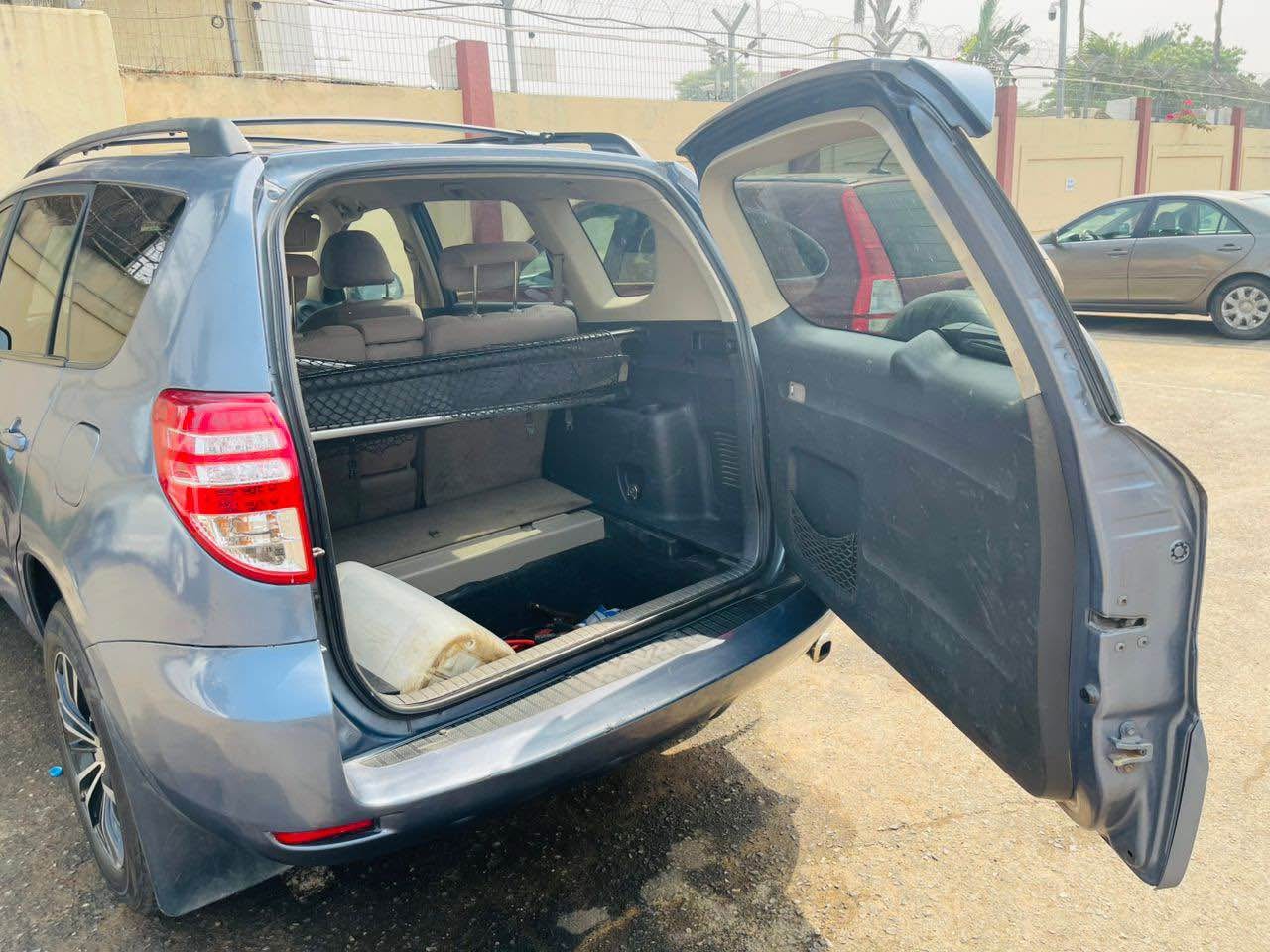 A picture of Rav 4 2007