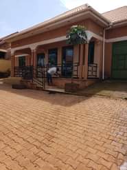 A picture of Mutundwe Nalumunye house on quick sale at 170m shs Has