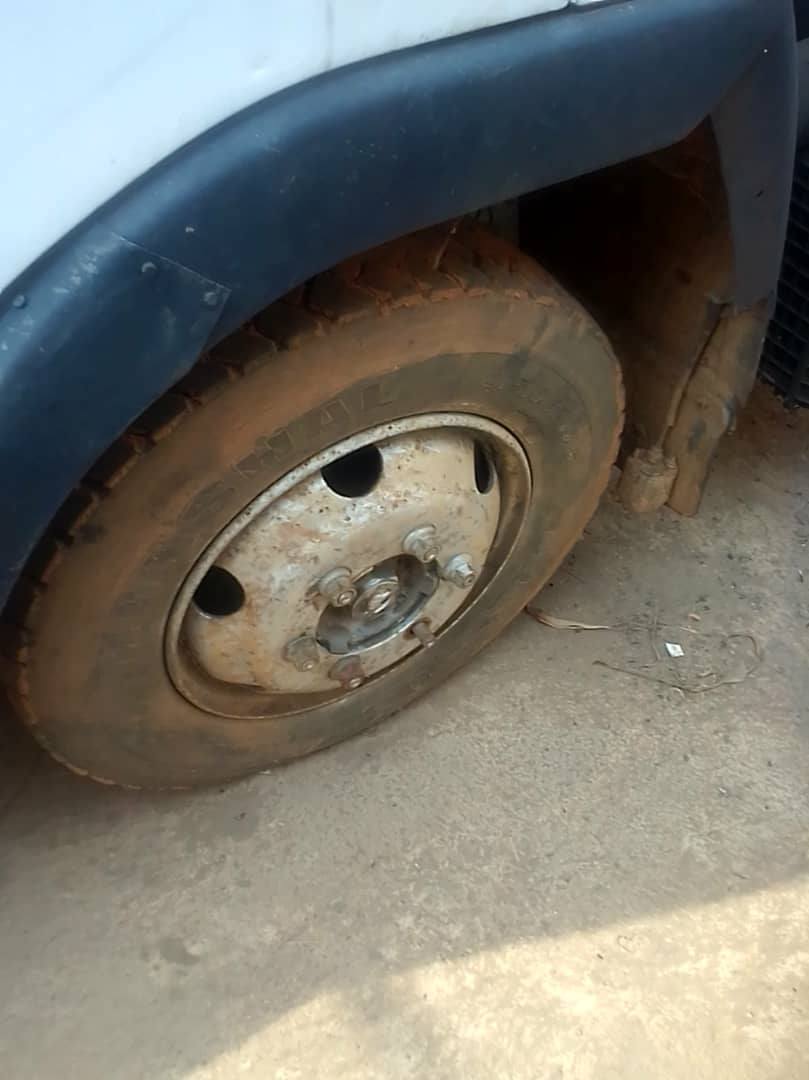 A picture of IVECO cargo truck Nigerian used well maintained 9 5m