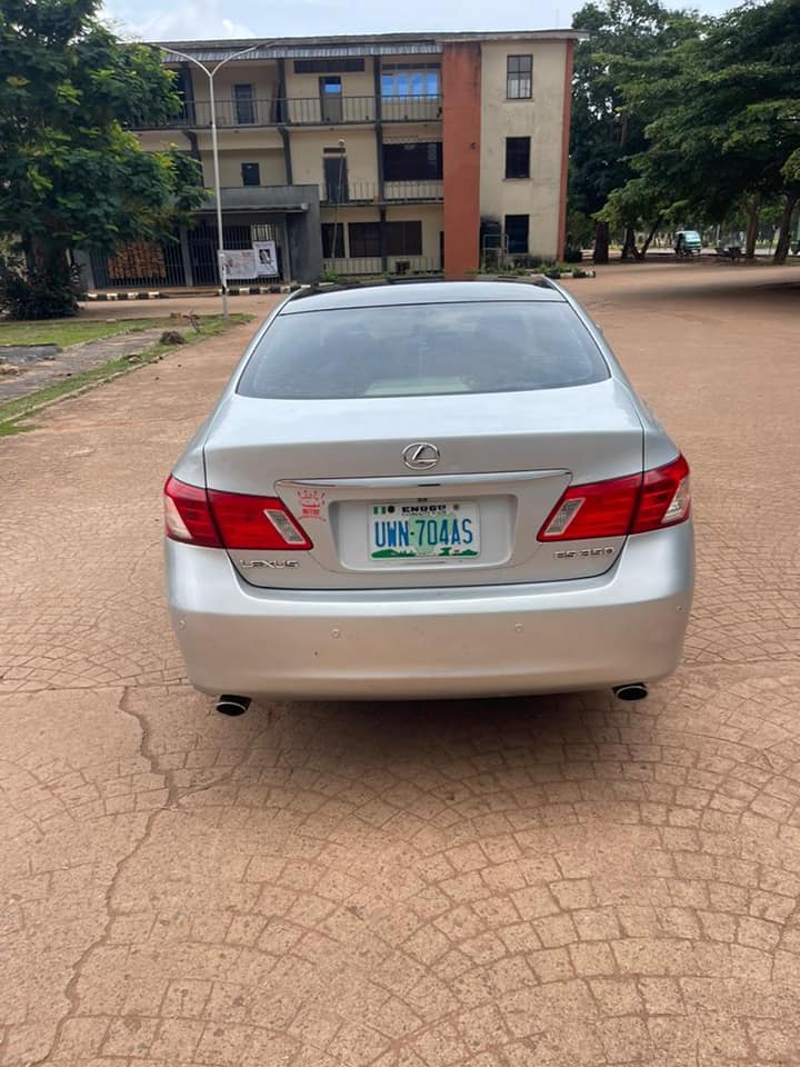 A picture of Very clean used Lexus ES300