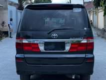 A picture of Inauzwa Toyota Alphard TZS 13.8M For sale Toyota Sienta U