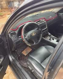 A picture of 08 Lexus is250