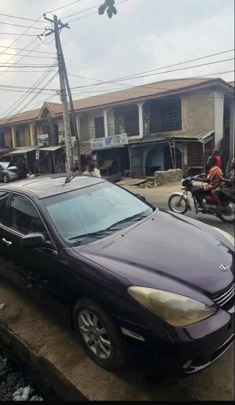 A picture of ES300 kosofe