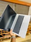 A picture of HP ELITEBOOK 840 G5 I5 0781627418 0754136055