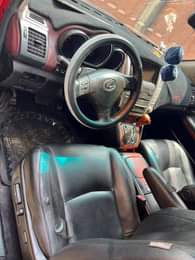 A picture of Lexus Rx330 2006 facelifted to 2015 premium Accident free Flashed