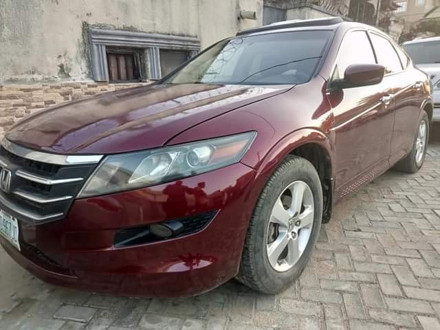 A picture of Honda Crosstour 2012 WINE 08032534466