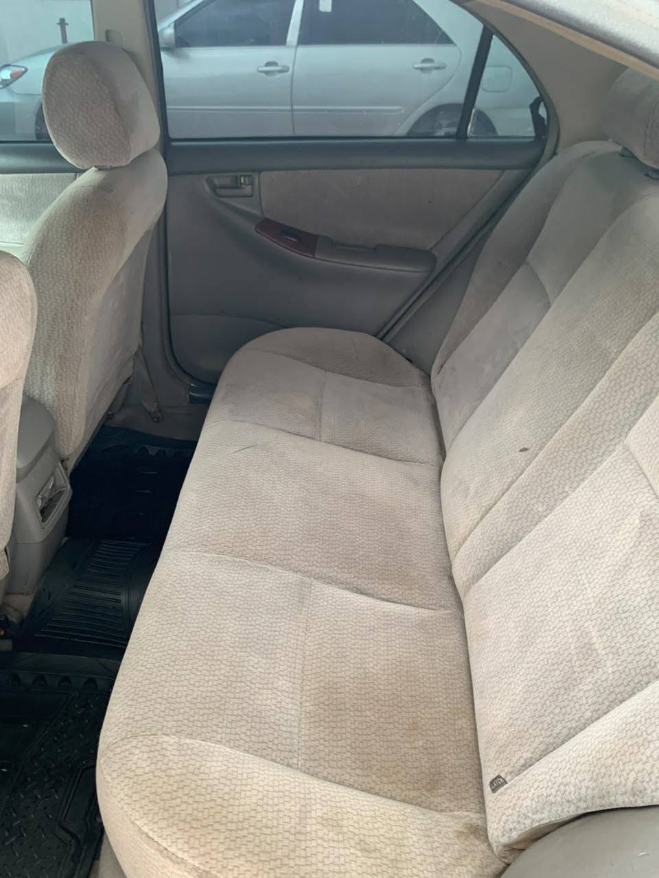 A picture of Toyota Corolla 2004