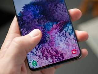 A picture of Samsung S20 uw 