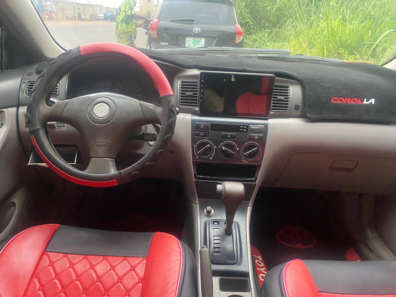 A picture of 2005 toyota corolla