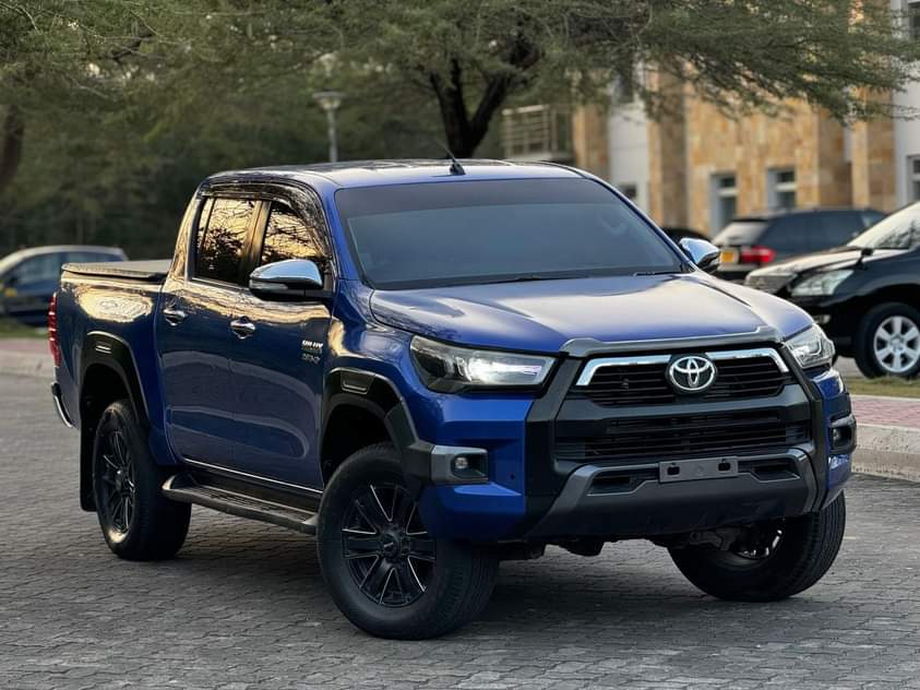 used toyota hilux
