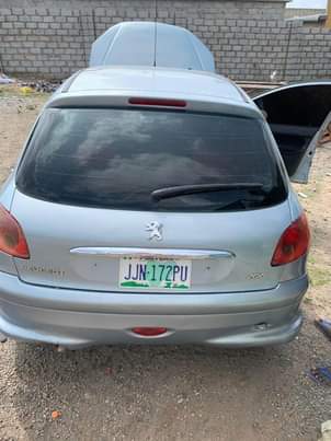 A picture of Peugeot 206 Automatic