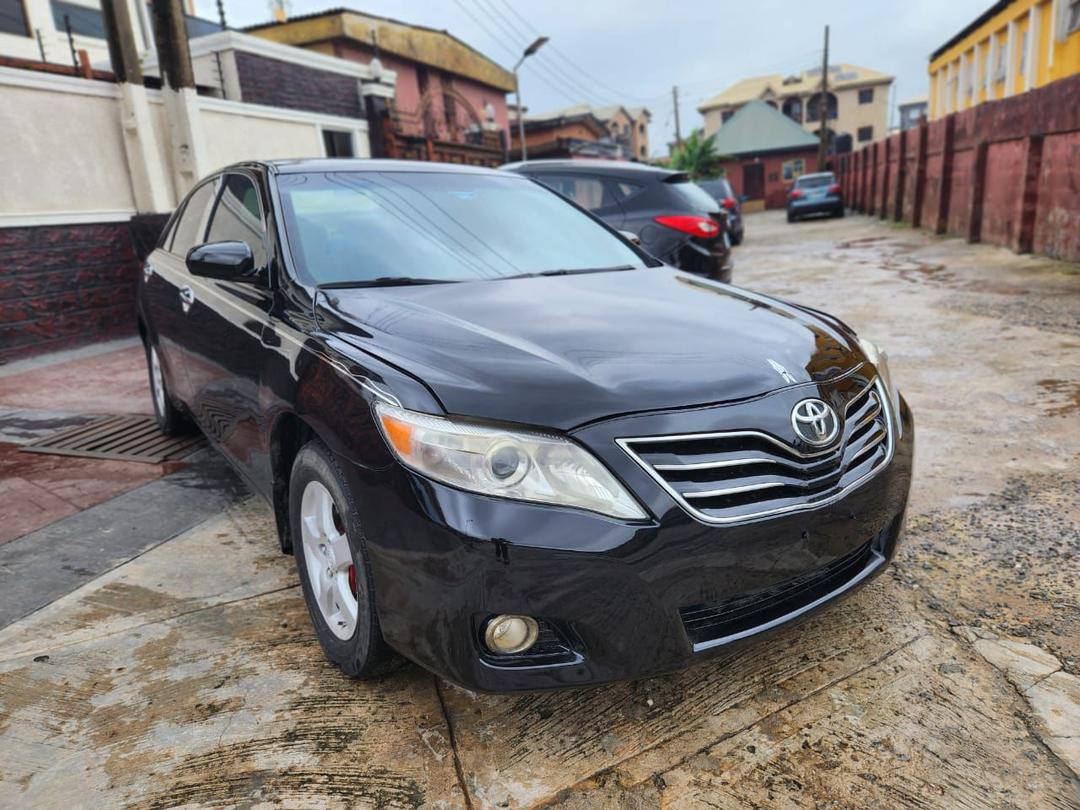 A picture of Urgent sale __08 09 Toyota Camry XLE Smooth engine _